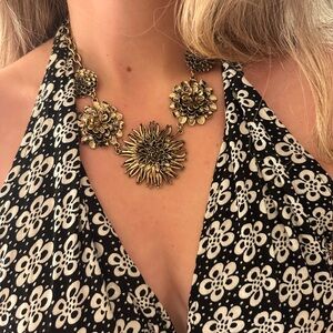 ‼️SOLD‼️Lucky Brand Gold Floral Necklace